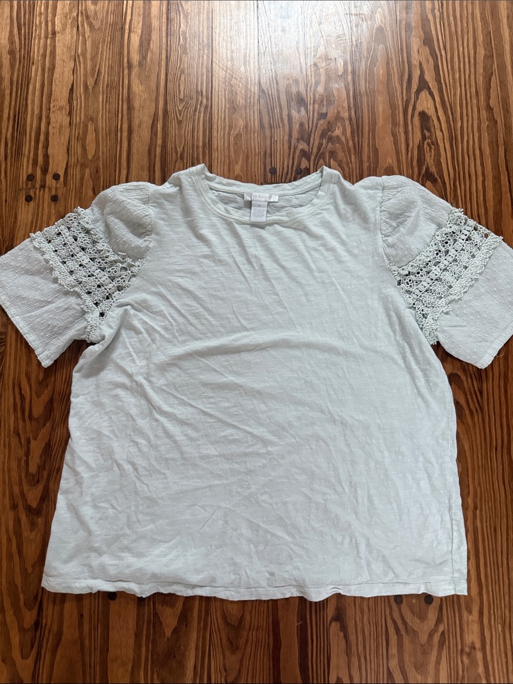 Design History light mint Short Sleeve Top with Crochet Trim
